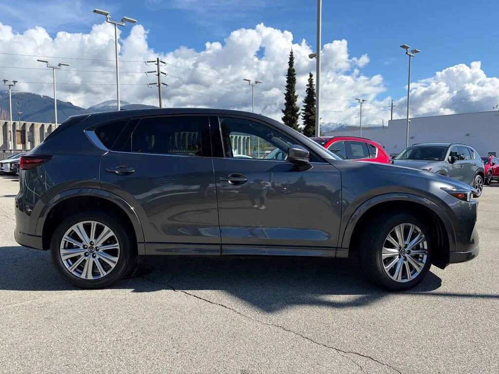 Used 2022  Mazda Signature AWD at Signature package. Turbo,AWD,Su image 6