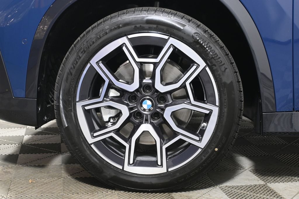 Used 2026 Blue BMW xDrive28i image 12