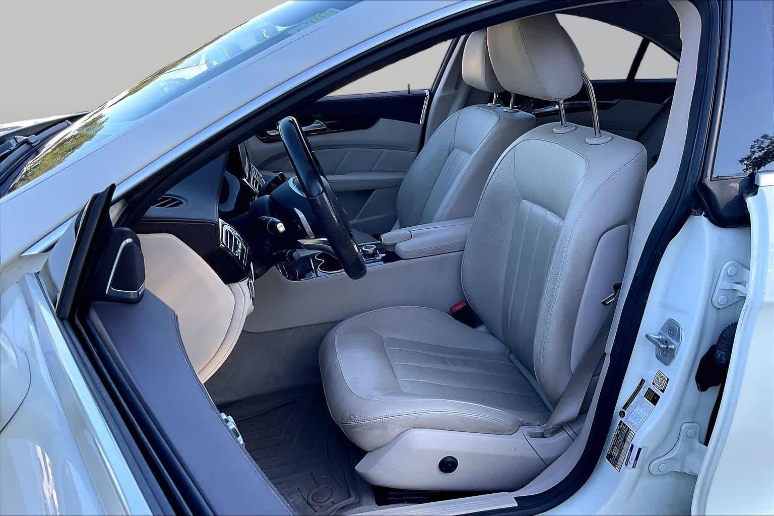 Used 2018 designo Diamond White Metallic Mercedes-Benz CLS 550 image 9