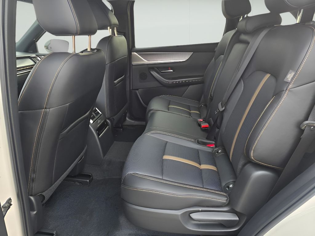 Used 2025 Rhodium White Premium Mazda Premium Plus Package image 11