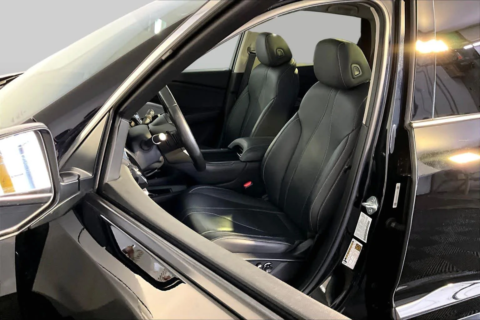 Certified Used 2023 Majestic Black Pearl Acura With Technology Package image 9