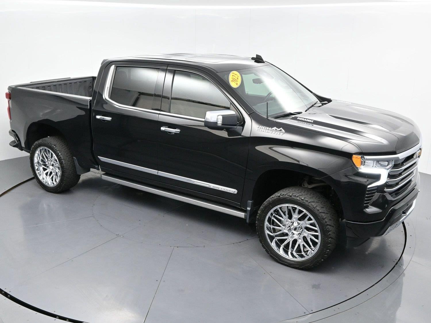 Used 2023 Black Chevrolet High Country image 32