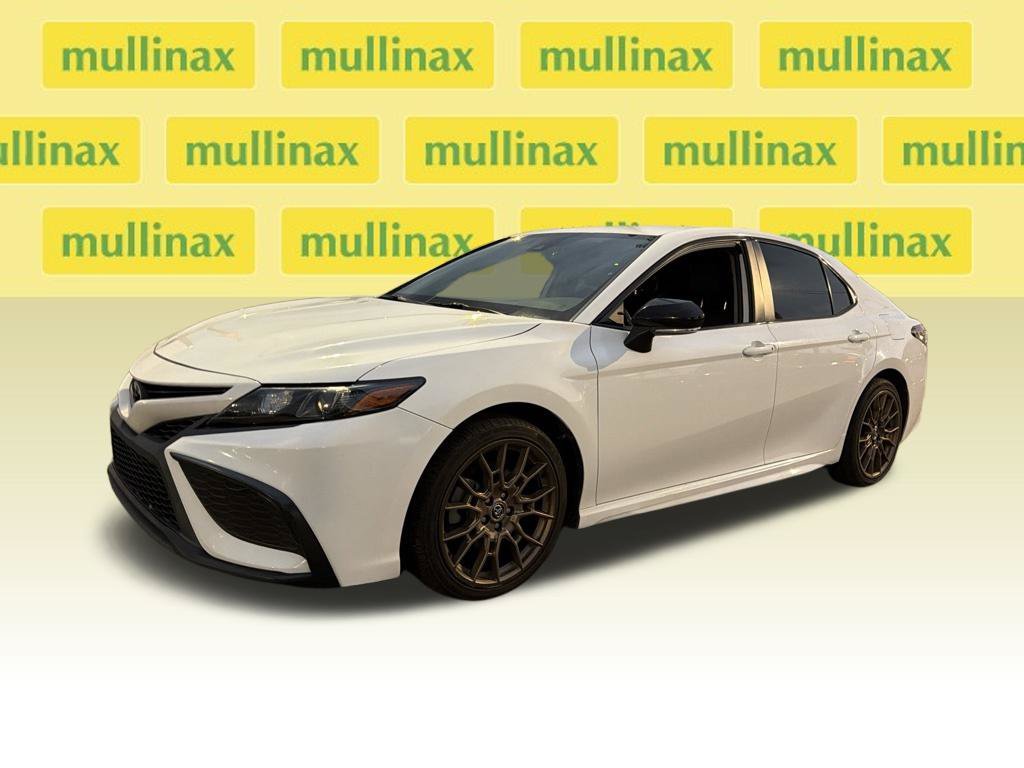 Used 2023 White Toyota SE Nightshade image 4