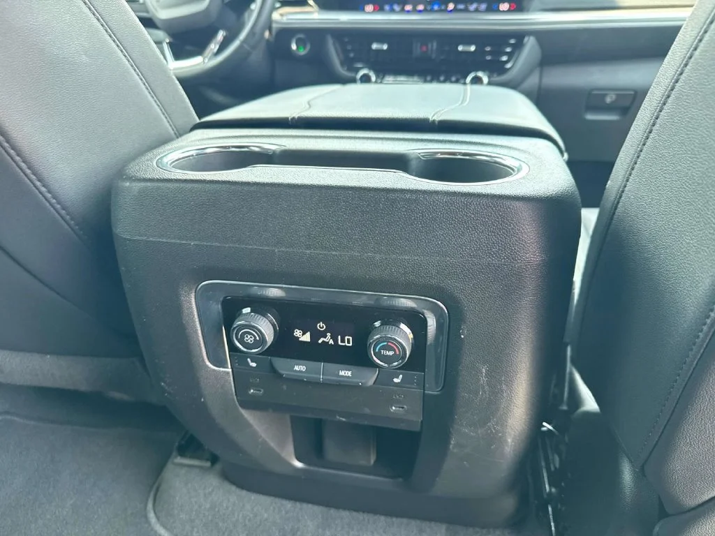 Used 2025 Gray Chevrolet Premier image 17
