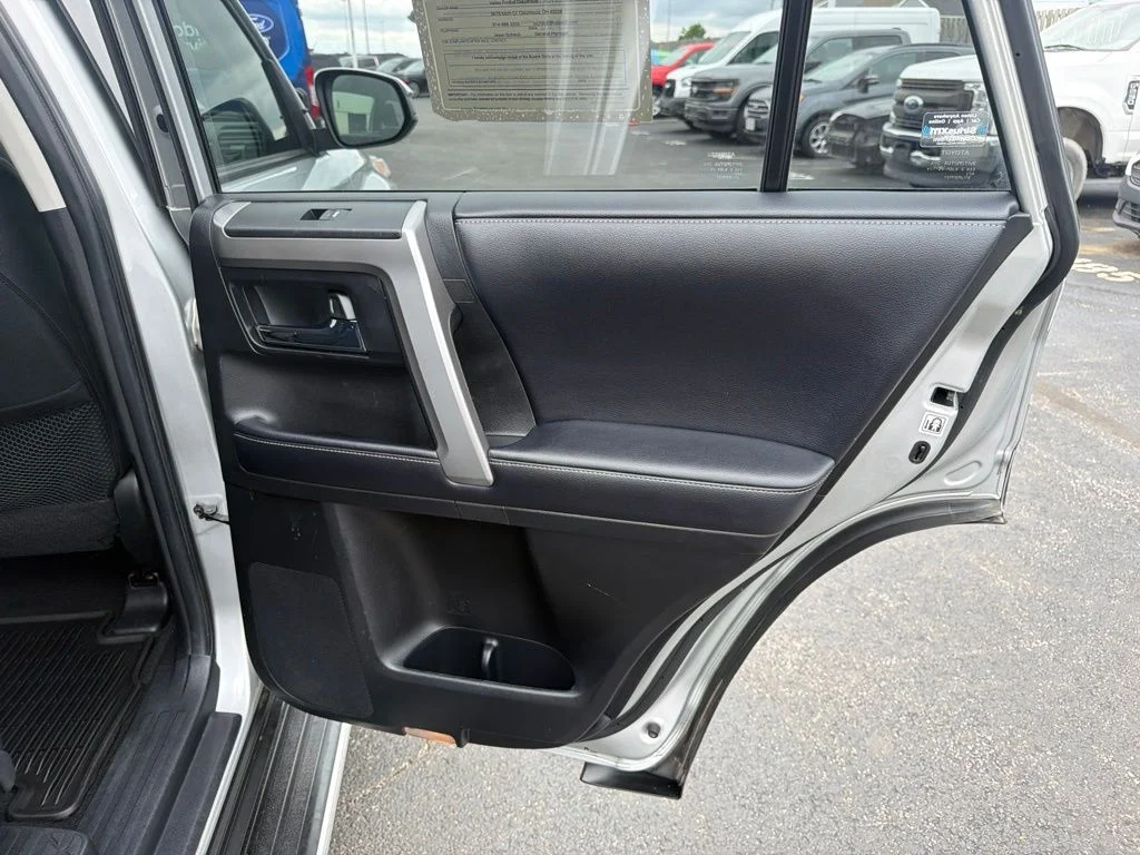 Certified Used 2018 Classic Silver Metallic Toyota SR5 image 48