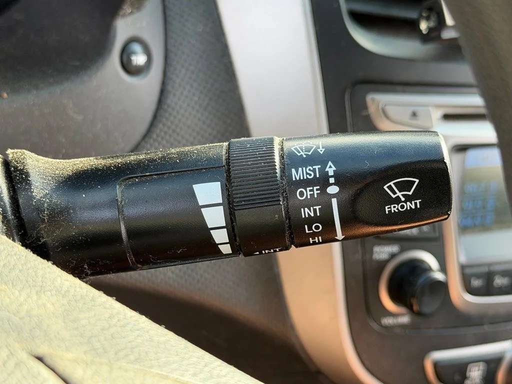 Used 2017 Gray Hyundai SE image 28