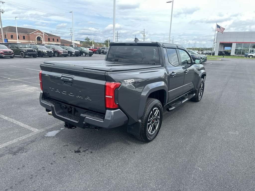 2025 Toyota Tacoma TRD Sport - Photo 8