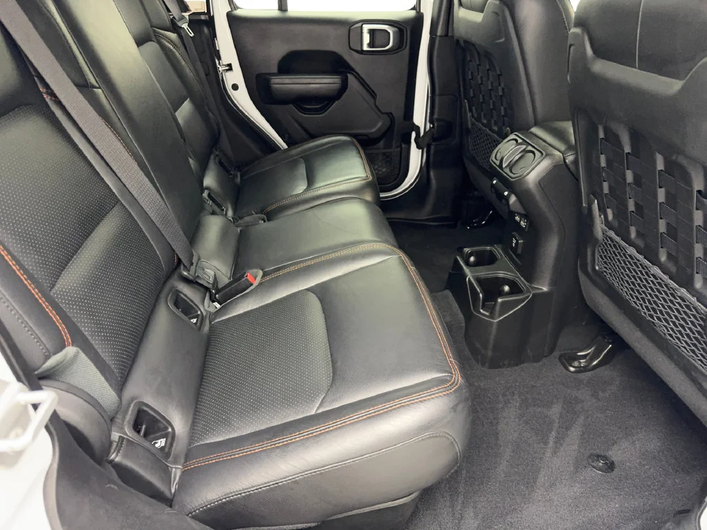 Used 2023 White Jeep Mojave image 41