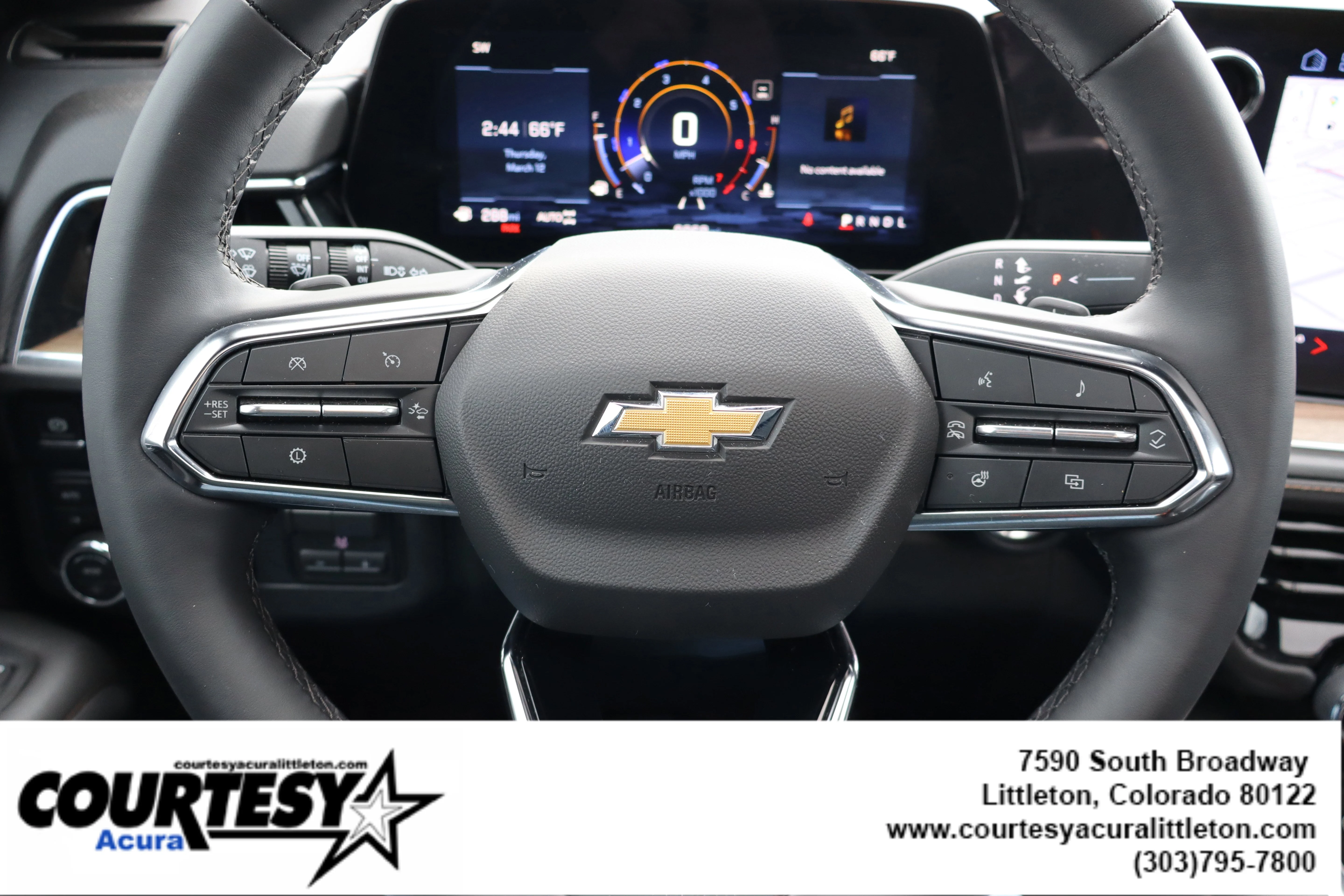 Used 2025 Iridescent Pearl Tricoat Chevrolet High Country image 11
