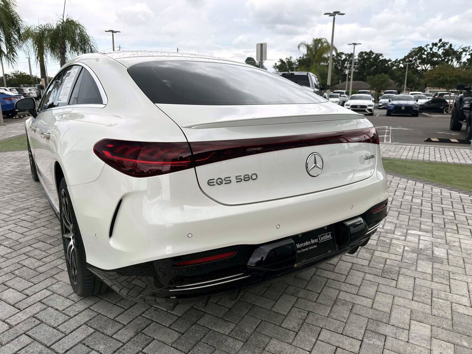 Used 2023 MANUFAKTUR Diamond White Metallic Mercedes-Benz 580 image 9