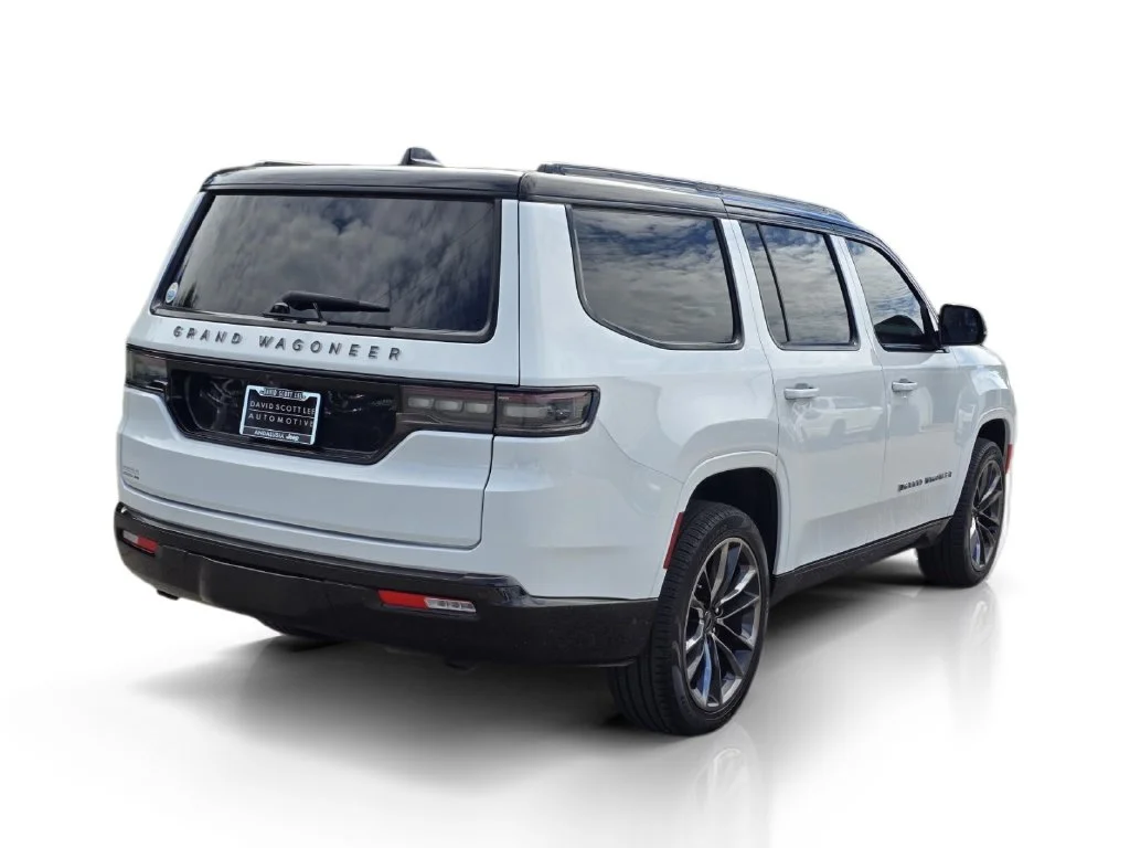 Used 2024 White Jeep Series II image 5