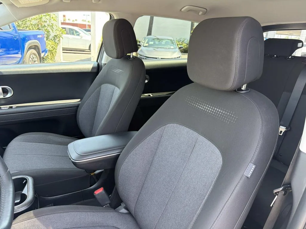 Used 2024 ATLAS WHITE Hyundai SE Standard Range image 24