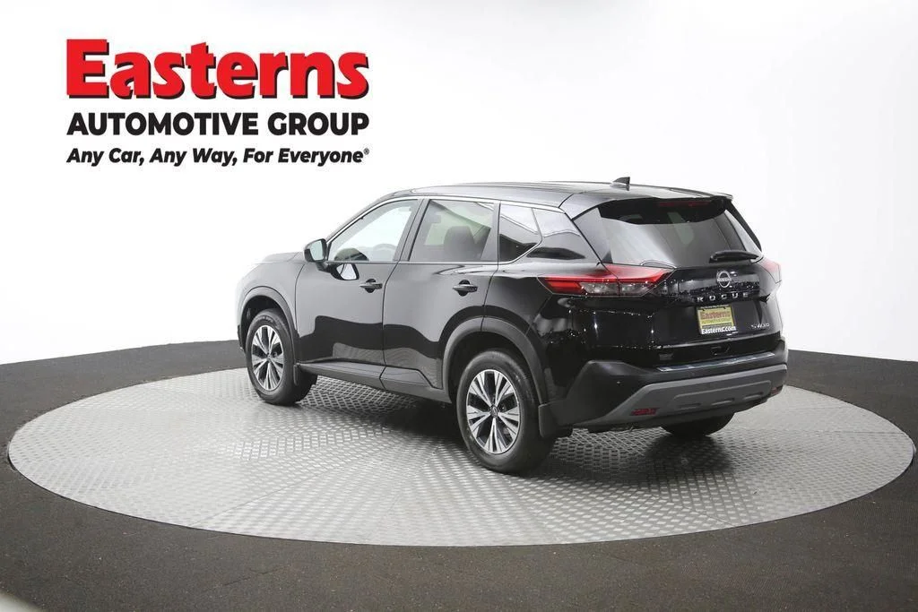 Used 2023 Black Nissan SV image 66