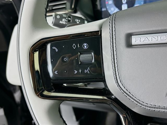 Used 2026  Land Rover S image 10