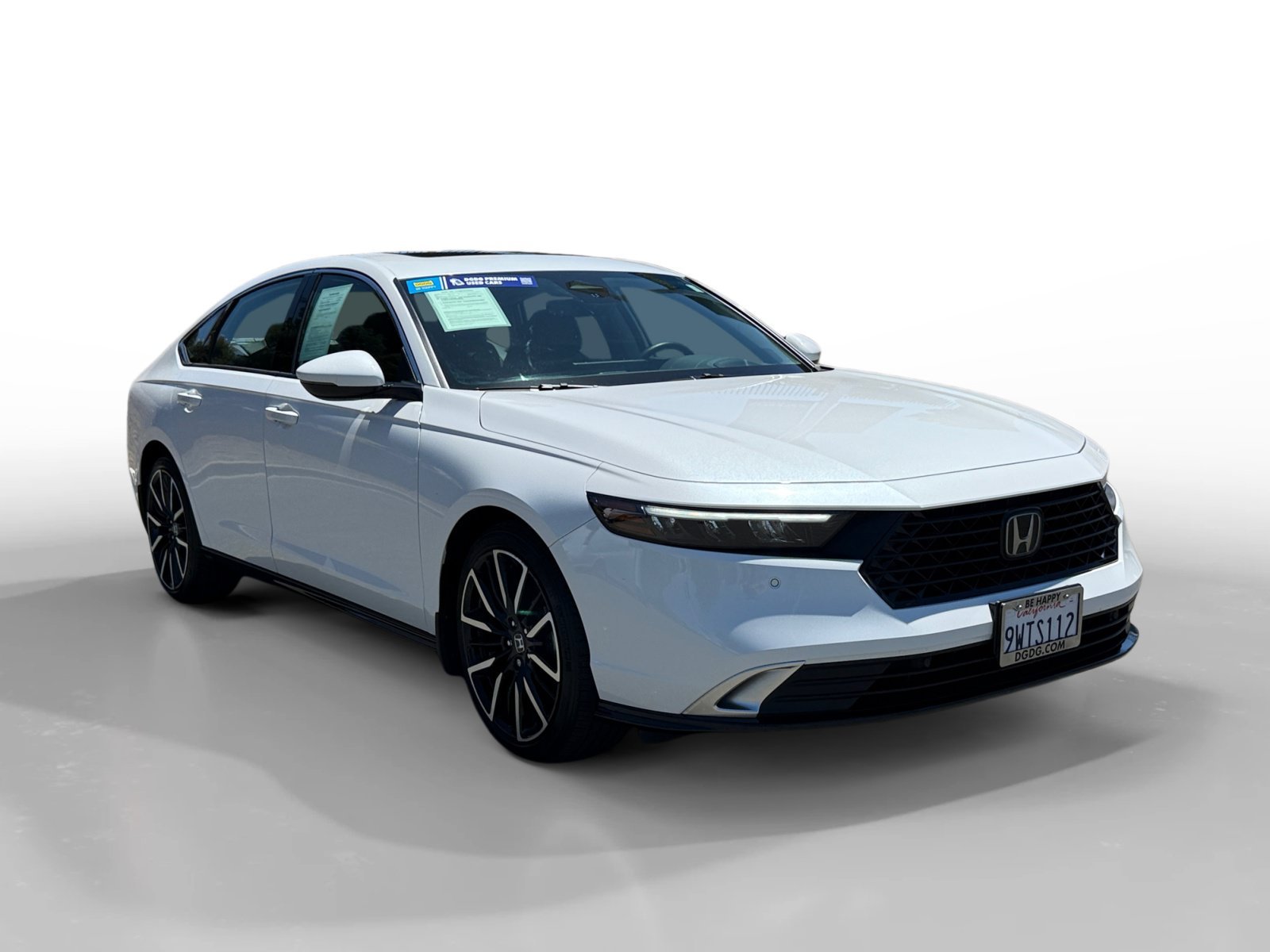 Used 2025 Platinum White Pearl Honda Touring image 7