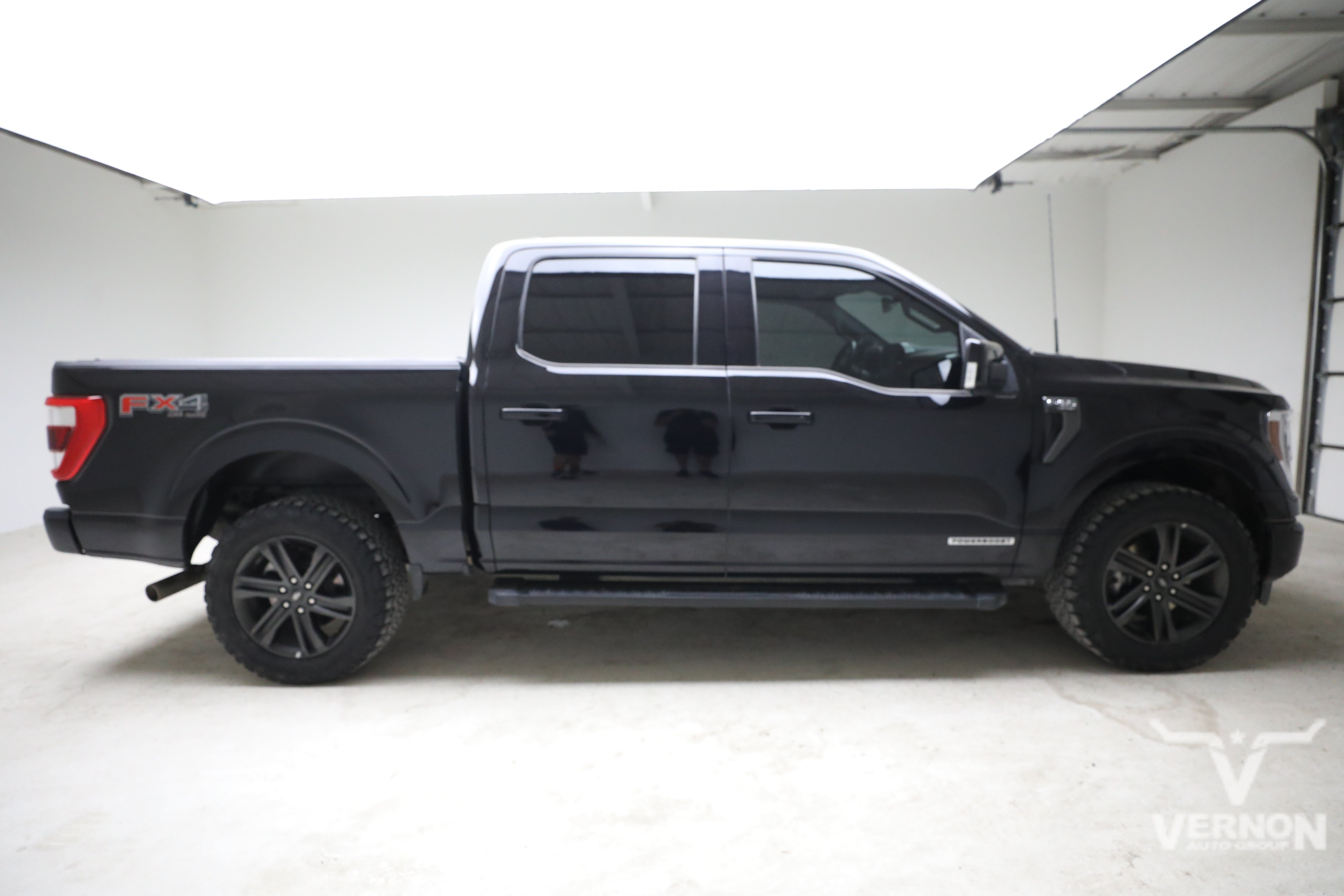 Used 2022 Agate Black Metallic Ford Y image 6