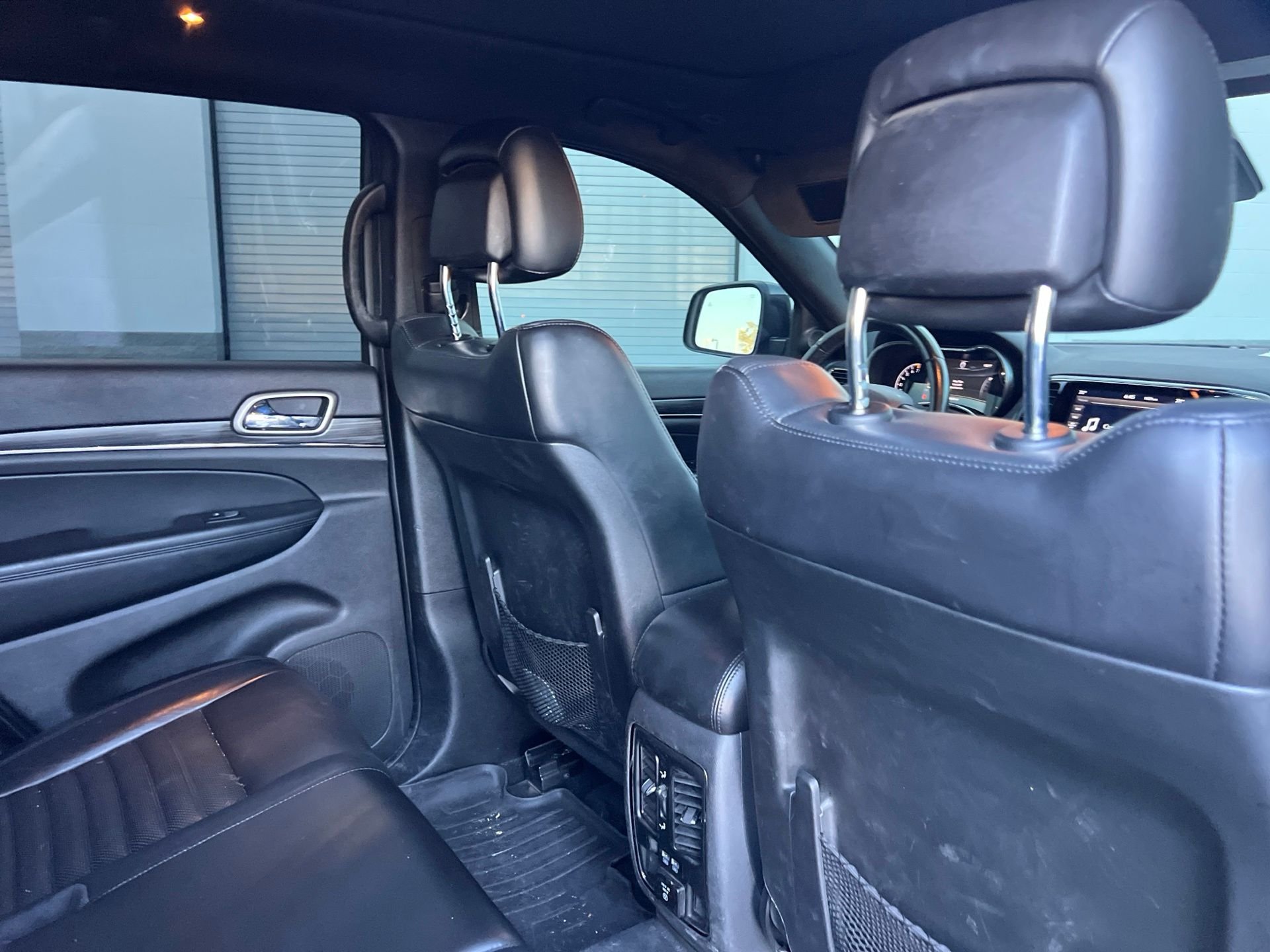 Used 2019 Blue Jeep Limited image 22
