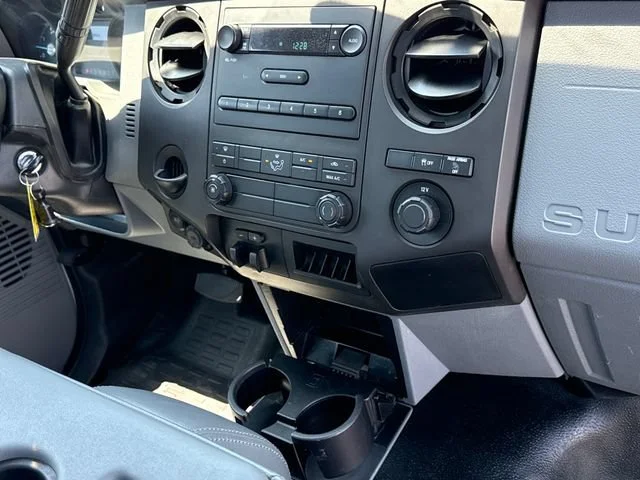 Used 2016 Oxford White Ford XL image 18