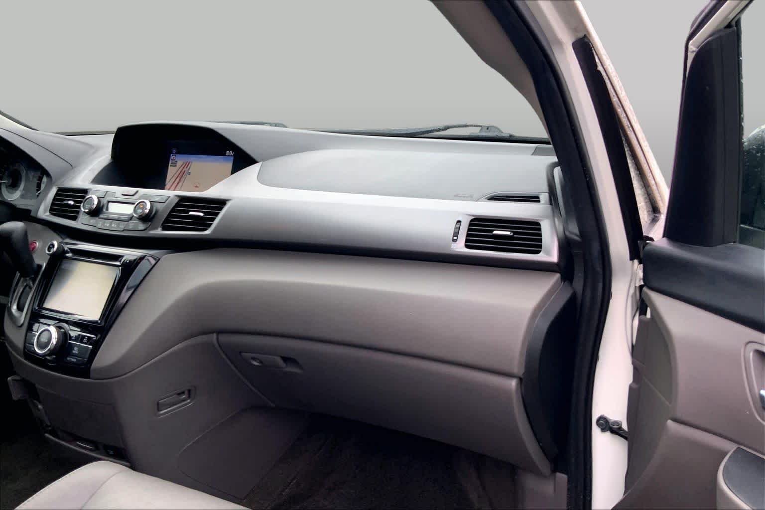 Used 2014 White Diamond Pearl Honda EX-L image 13