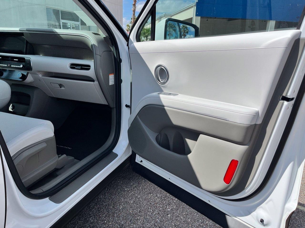 New 2027 White Hyundai Blue SEL 7P image 21