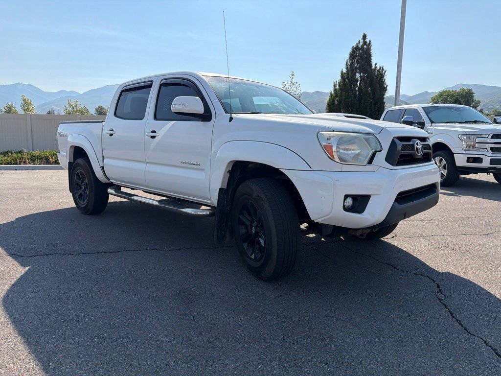 Used 2014 Super White Toyota Base image 1
