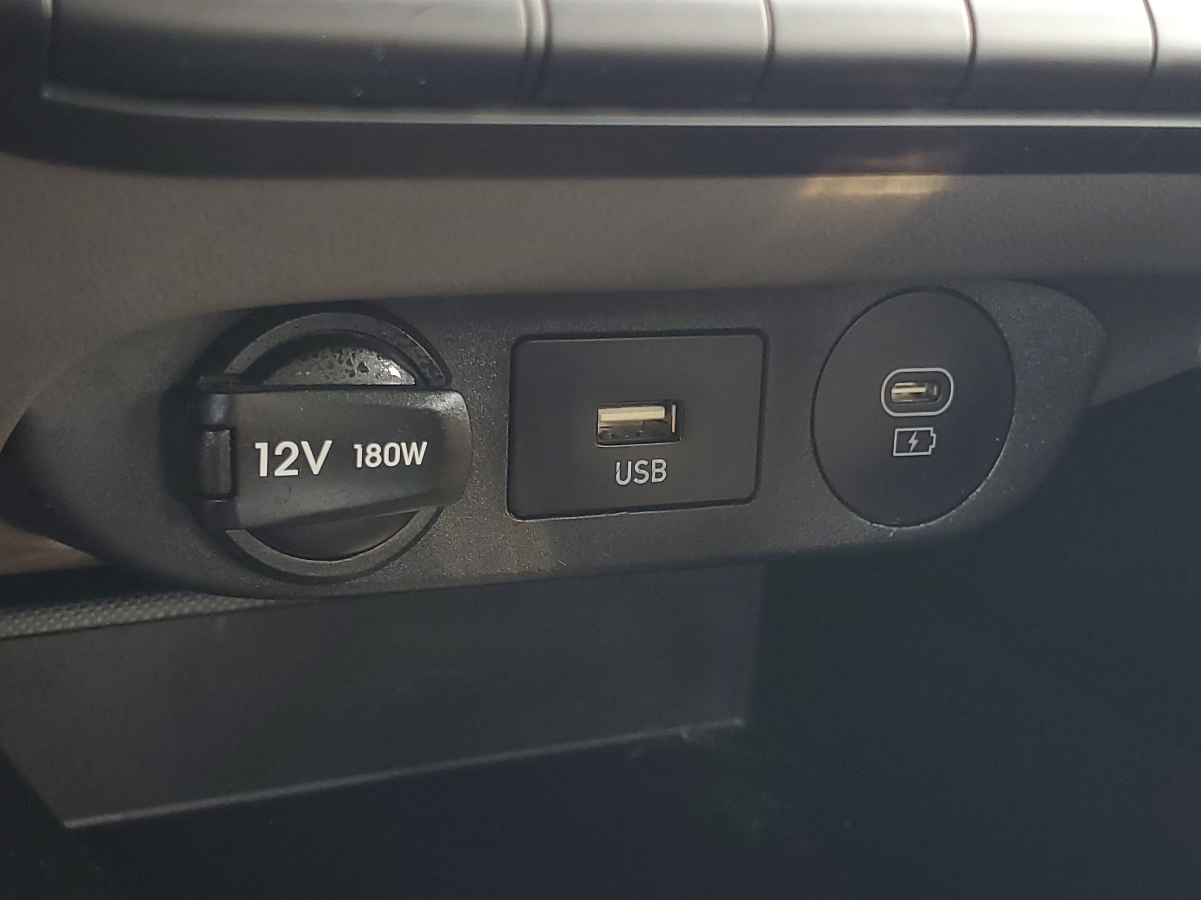 Used 2024 Abyss Black Hyundai SEL image 31