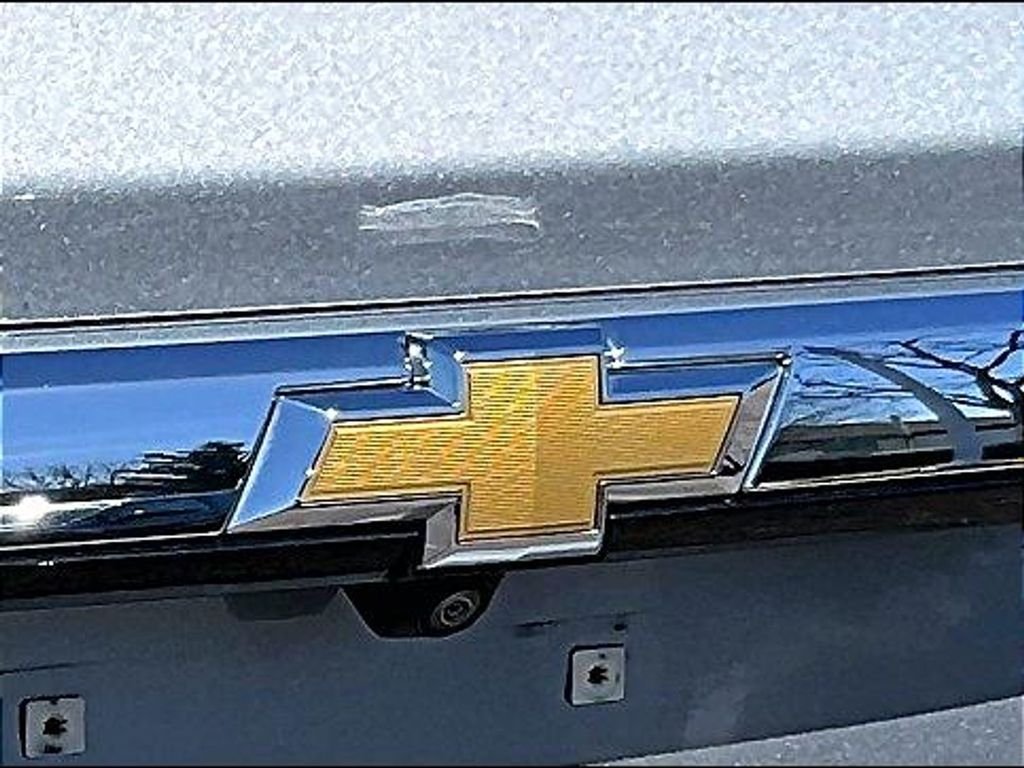Used 2023 Gray Chevrolet LS image 27