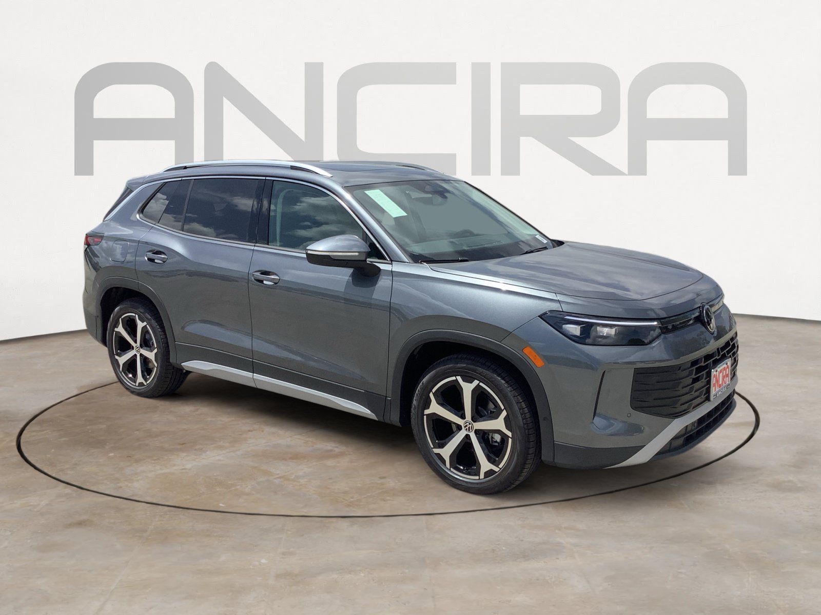 New 2026 PLATINUM GRAY Volkswagen SE image 2