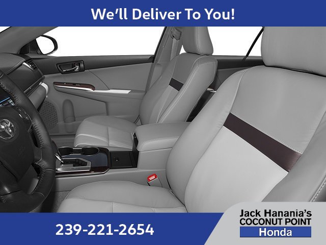 Used 2013 Silver Toyota XLE image 8