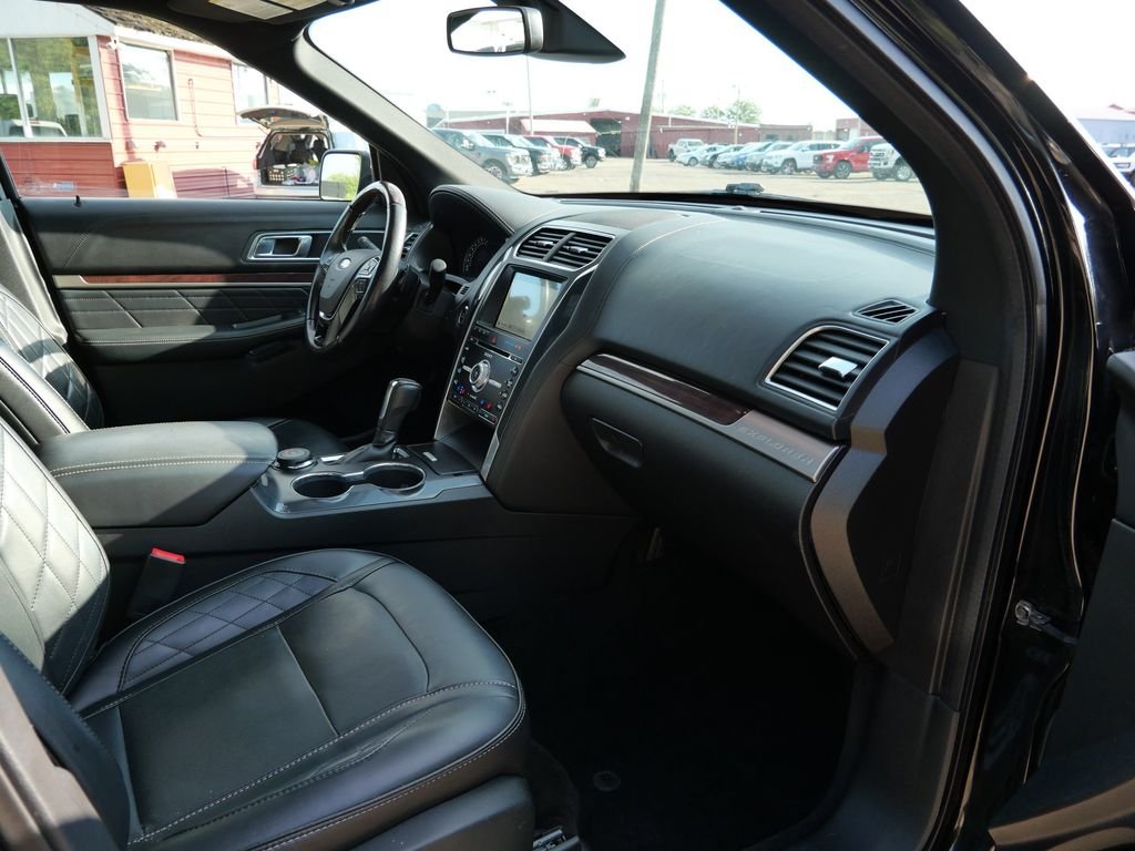 Certified Used 2017 Black Ford Platinum image 11