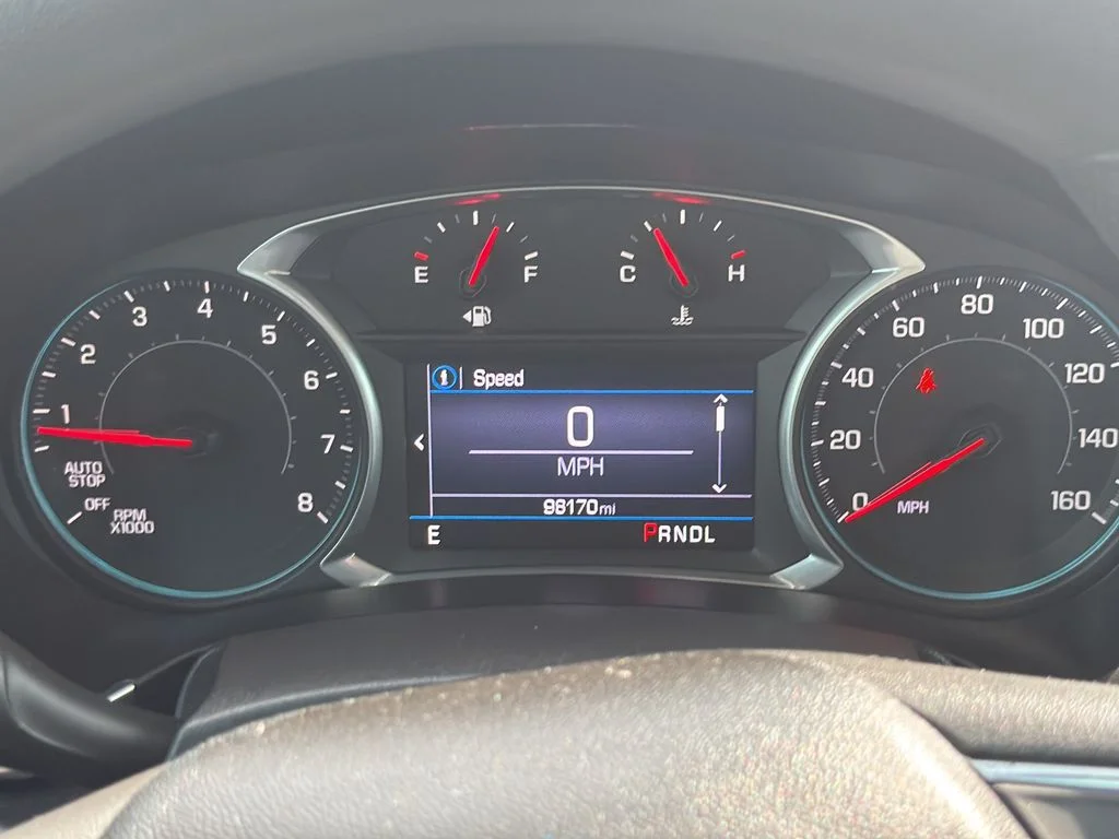 Used 2022 White Chevrolet LT image 23