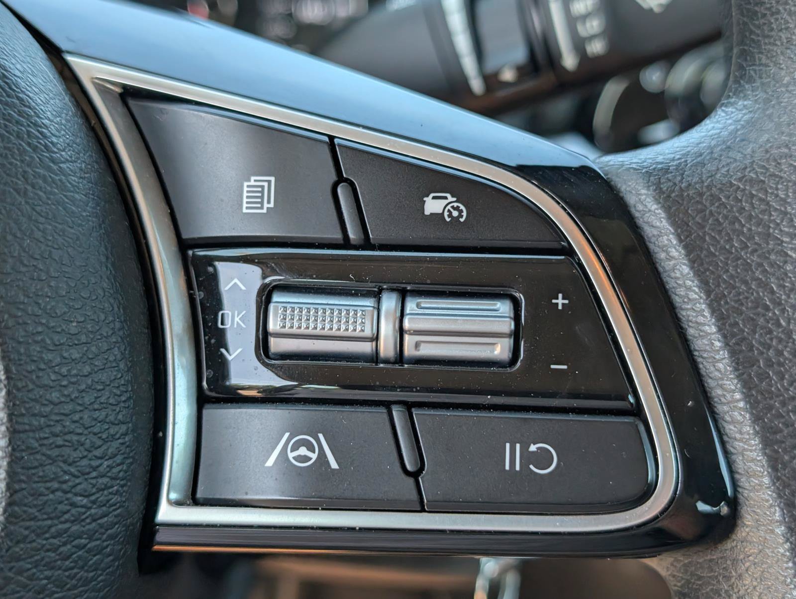Used 2024 Gravity Gray Kia LXS image 20