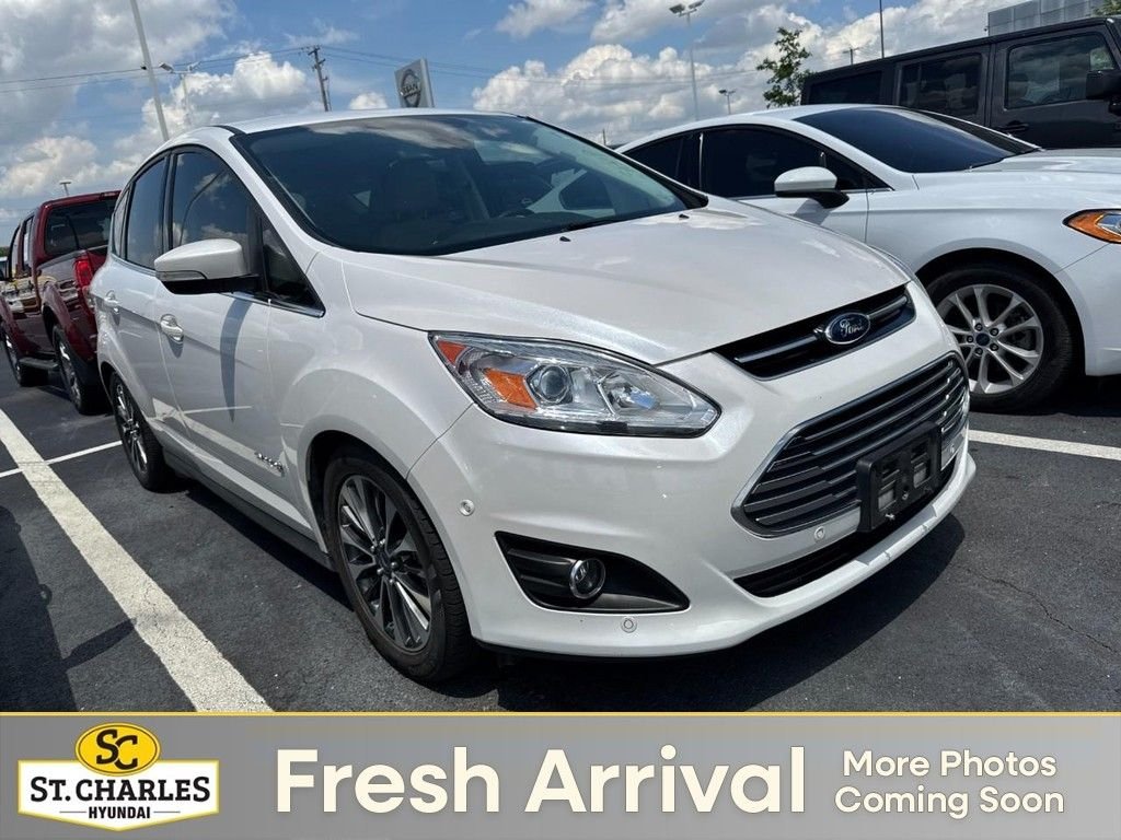 2017 Ford C-Max Hybrid Titanium's photo