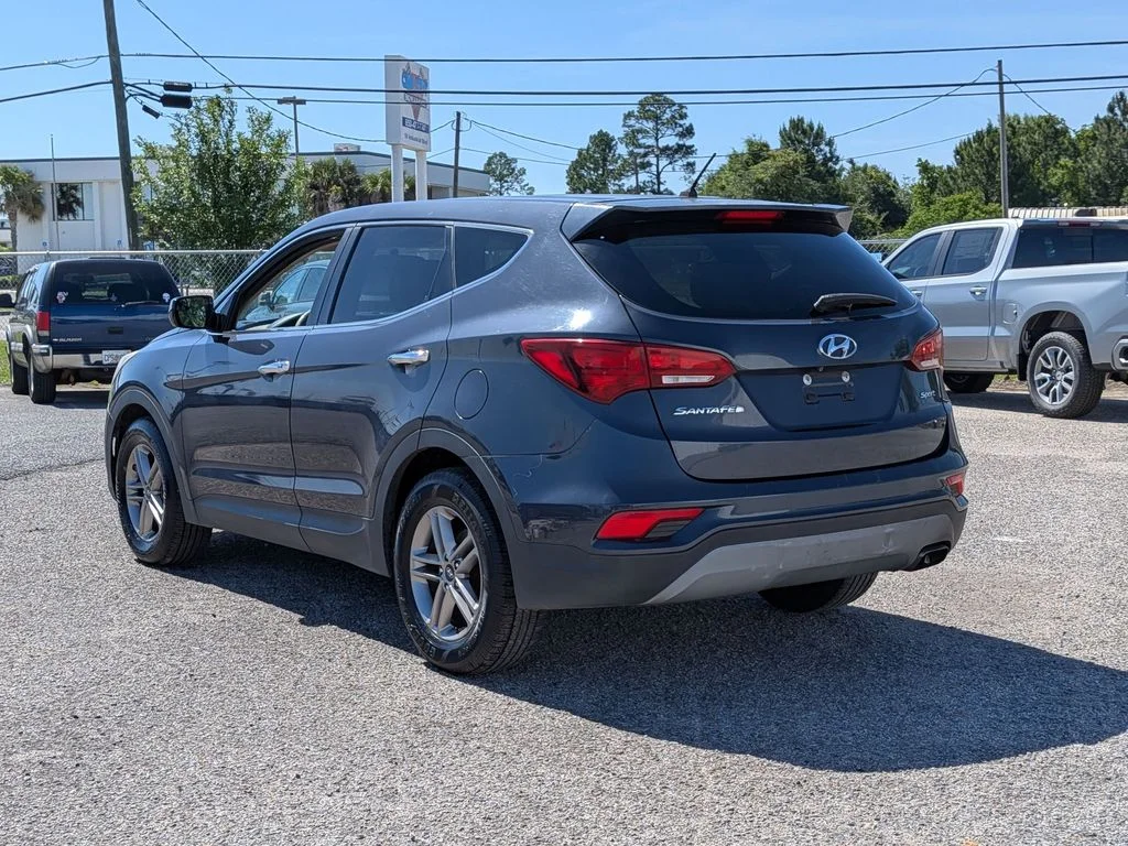 Used 2018 Blue Hyundai 2.4 Base image 3