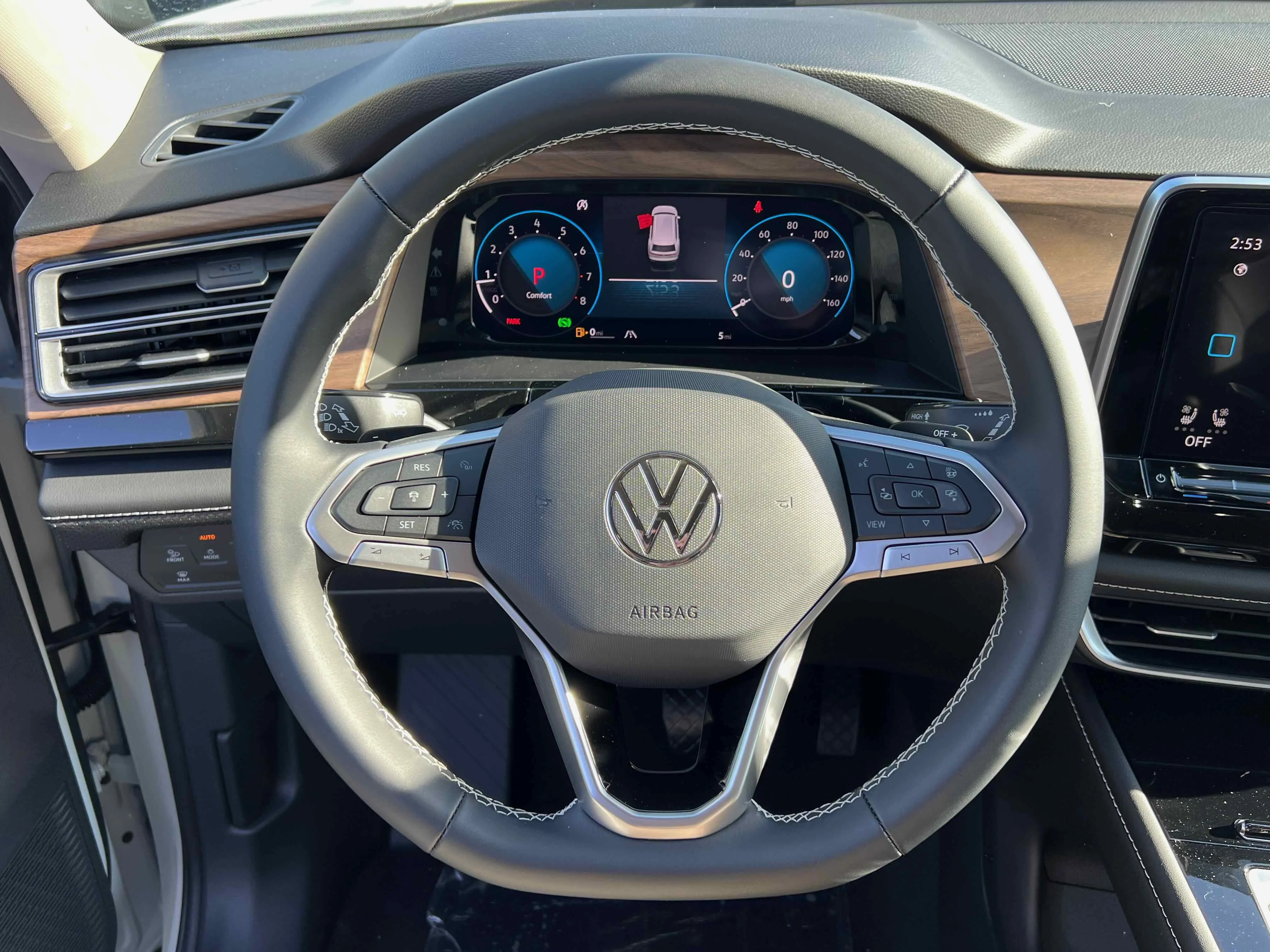 New 2026 Opal White Volkswagen 2.0T SE w/Technology image 29