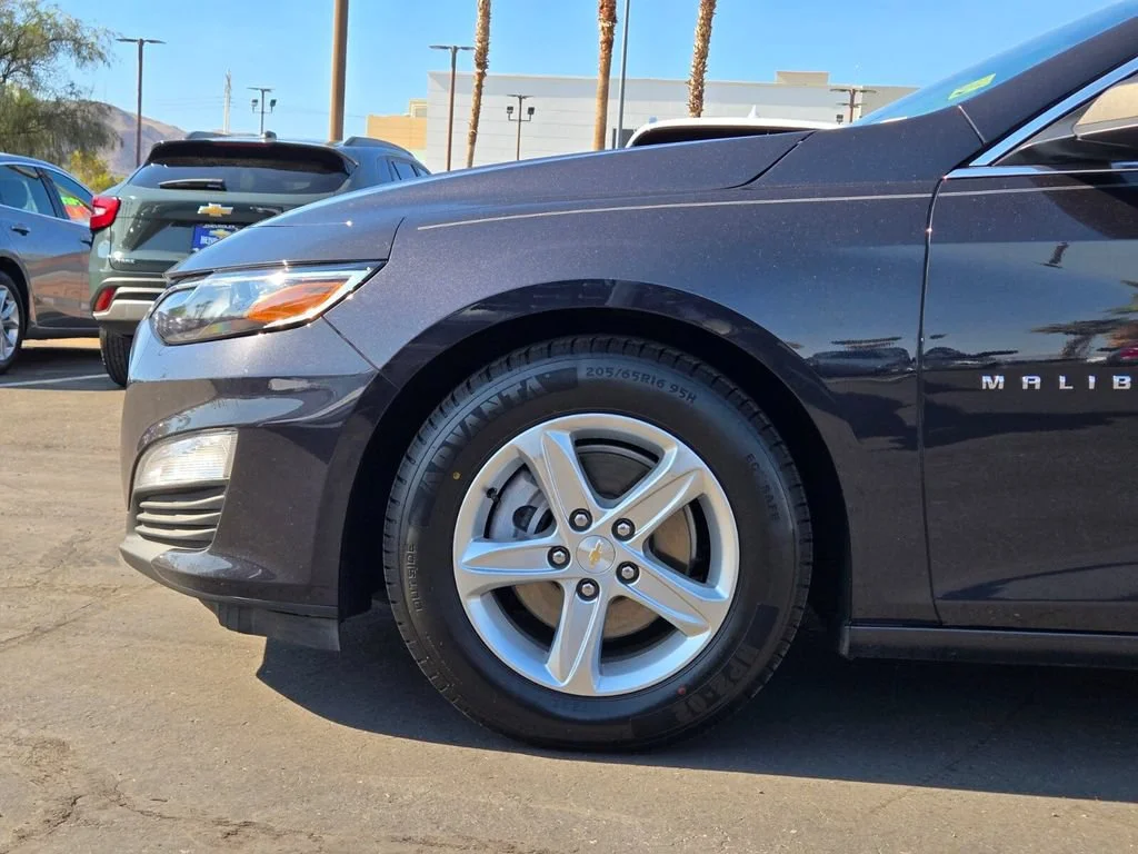 Used 2022 Dark Ash Metallic Chevrolet LS image 9