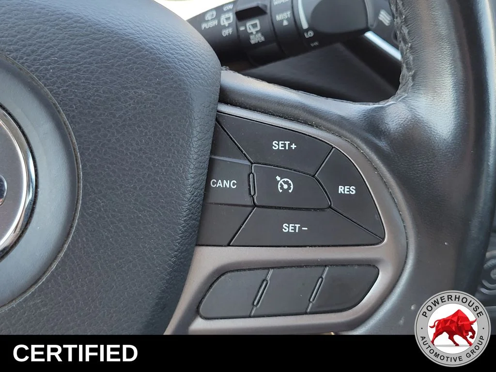 Used 2020 Gray Jeep Latitude Plus image 29