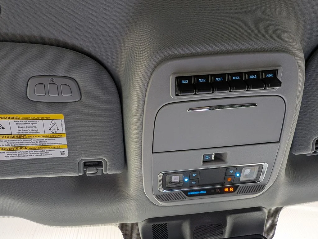 New 2026 Glacier Gray Metallic Tri-Coat Ford F-250® Lariat® image 10