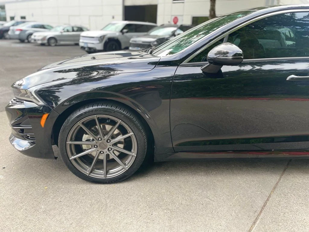 Used 2022 Ebony Black Kia GT-Line image 8