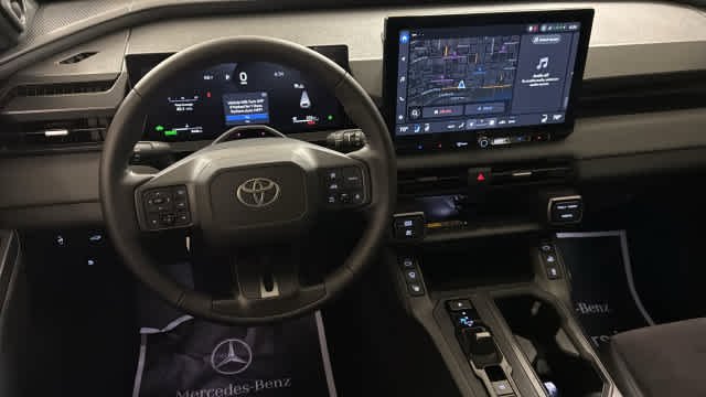 Used 2026 Wind Chill Pearl w/Black Roof Toyota XSE image 23