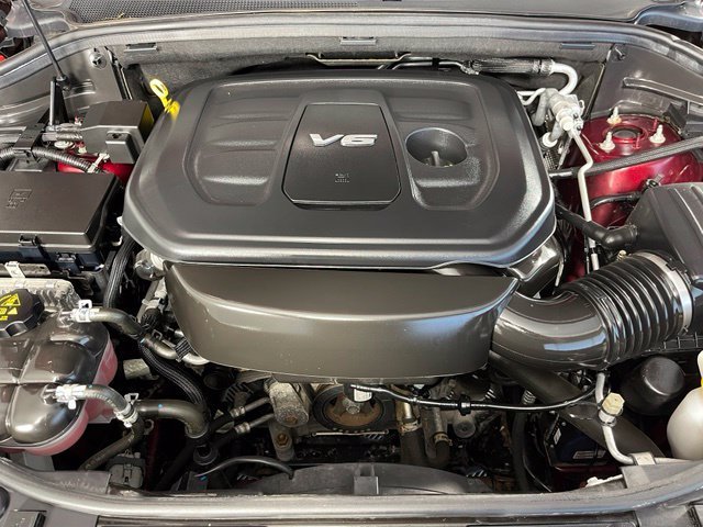 Used 2019 Red Dodge SXT Plus image 47