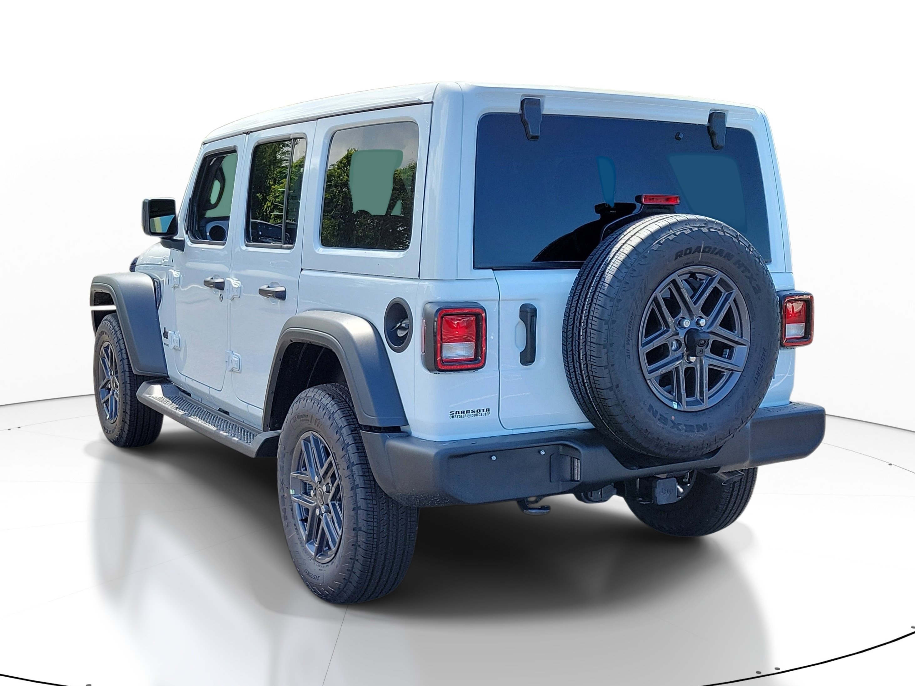 New 2026 Bright White Clear-Coat Exterior Paint Jeep Sport S image 4