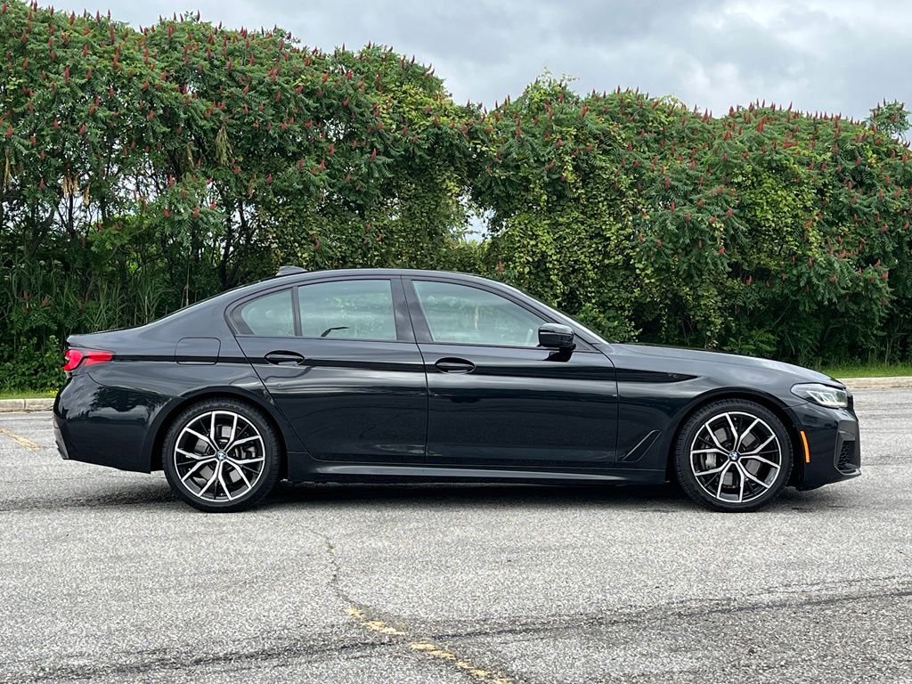 Used 2022 Black Sapphire Metallic BMW 540i xDrive image 8