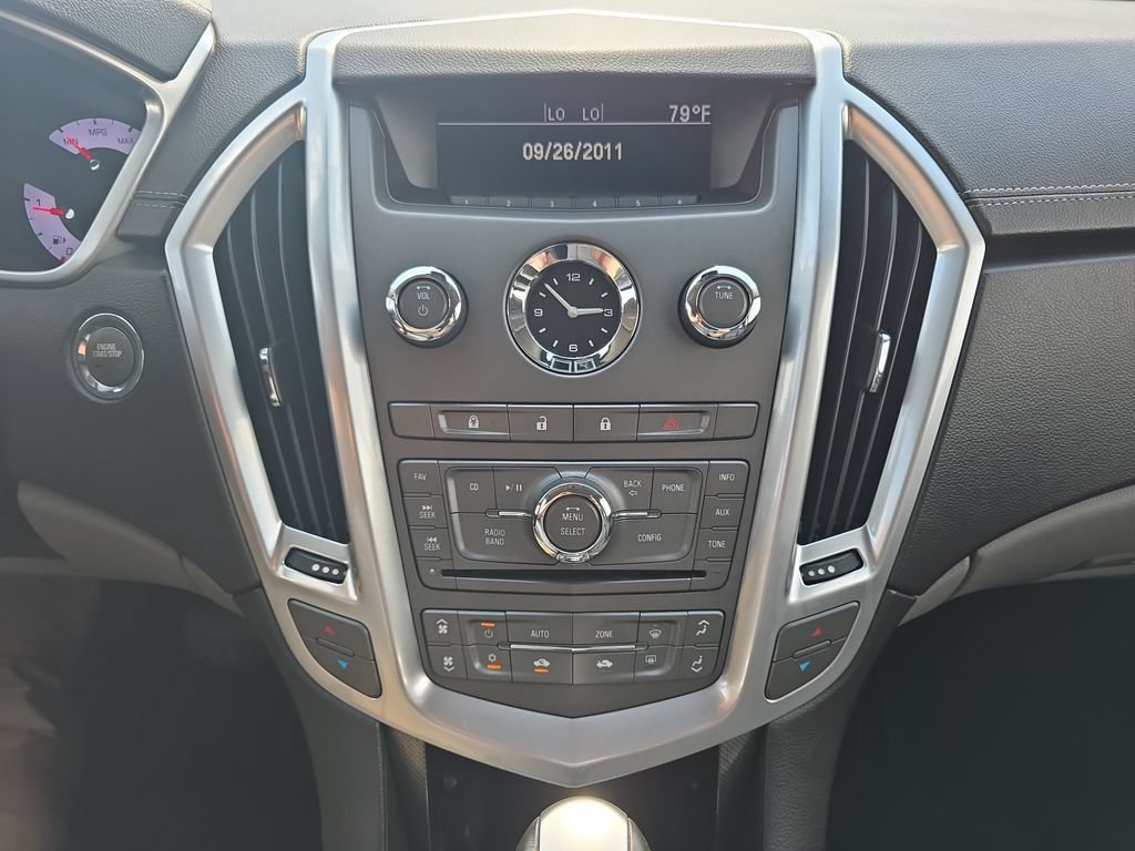 Used 2011 RADIANT SILVER METALLIC Cadillac Base image 21