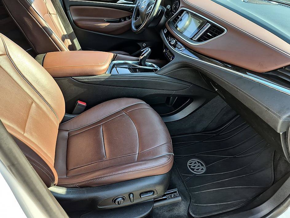 Certified Used 2019 Includes Satin Nickel lower exterior accent color.) Buick Avenir image 37