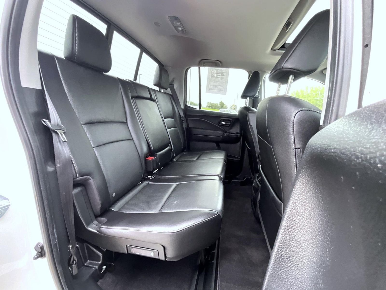 Used 2023 White Honda RTL image 18