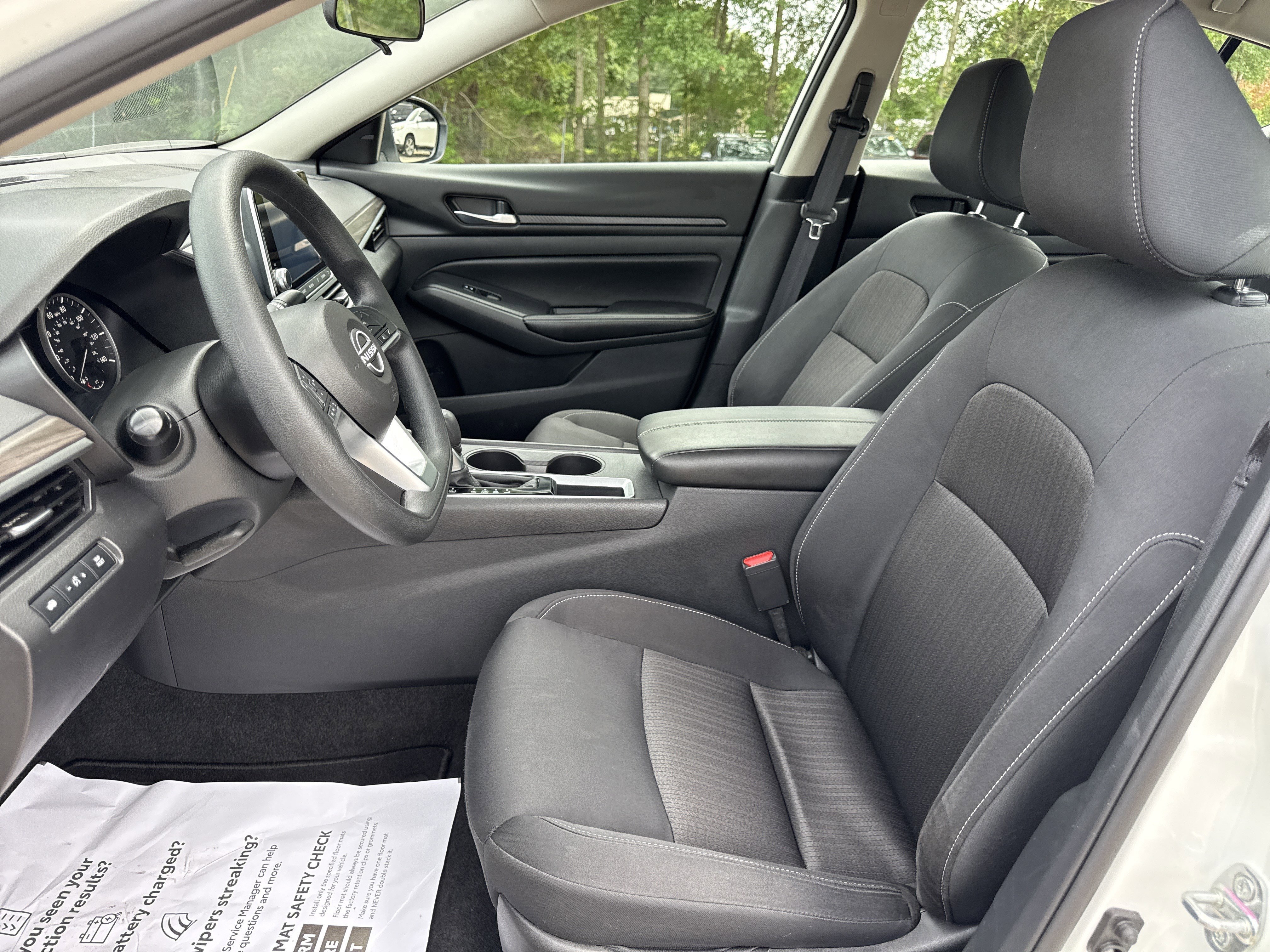 Used 2025 Glacier White Nissan SV image 11