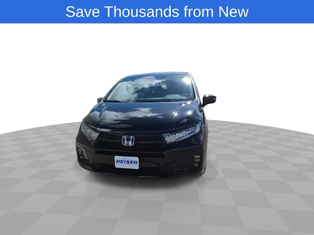 Used 2026  Honda Touring image 3
