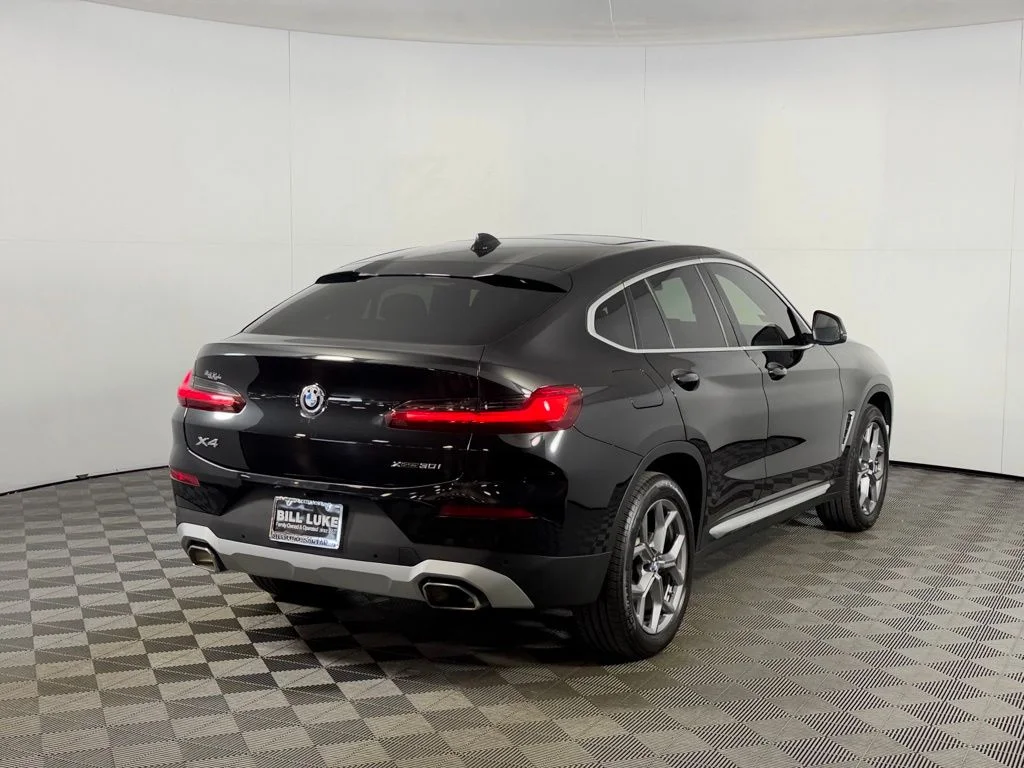 Certified Used 2025 Black BMW xDrive30i image 4