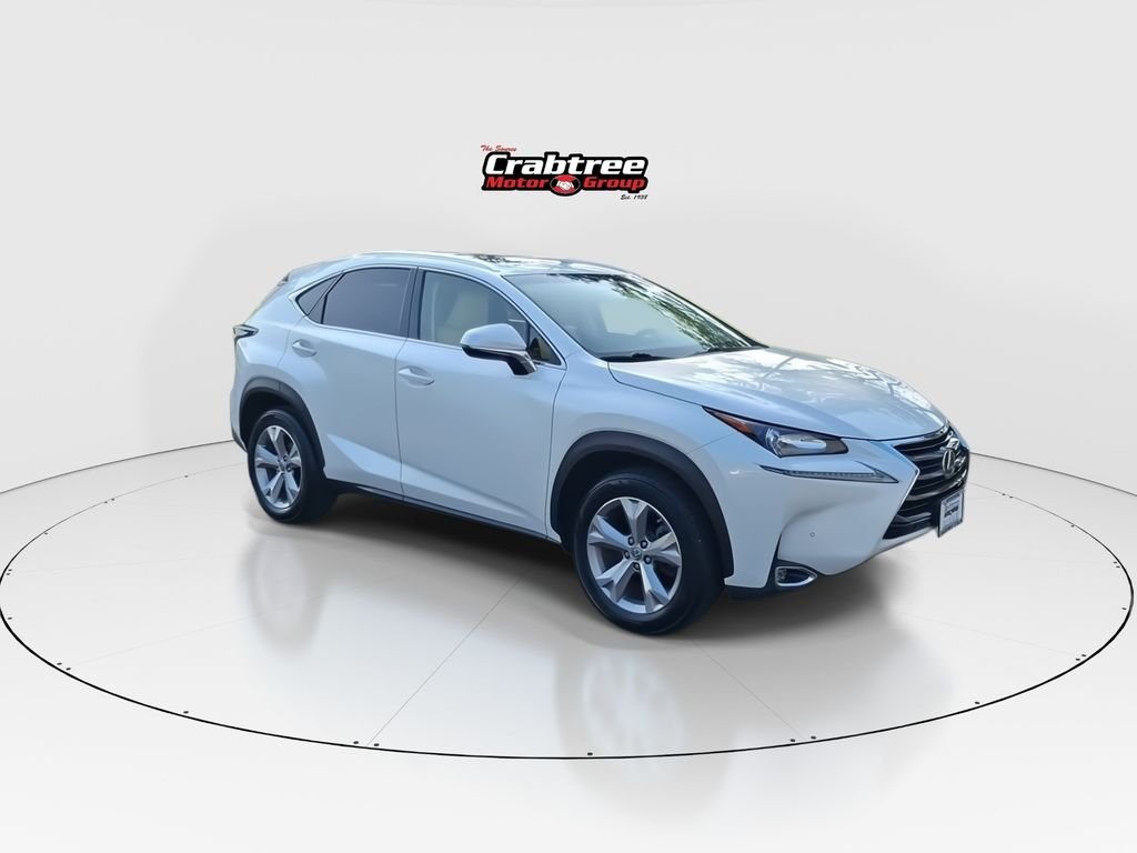 Used 2017 White Lexus 200t image 2